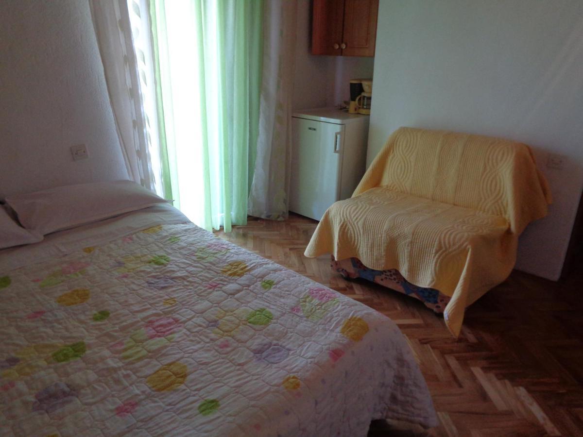 Hotel Pansion Danijela à Rogoznica  Extérieur photo