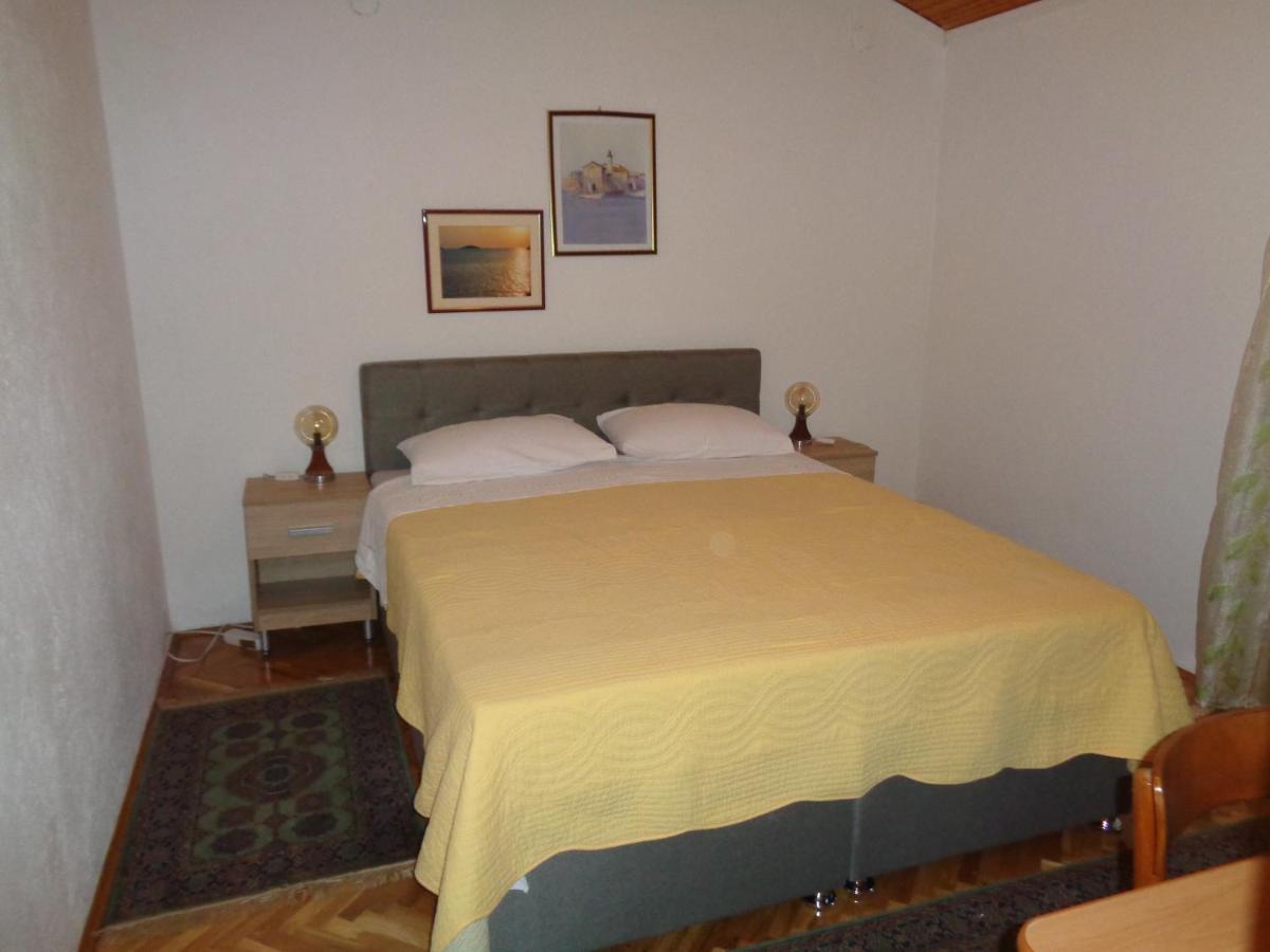 Hotel Pansion Danijela à Rogoznica  Extérieur photo