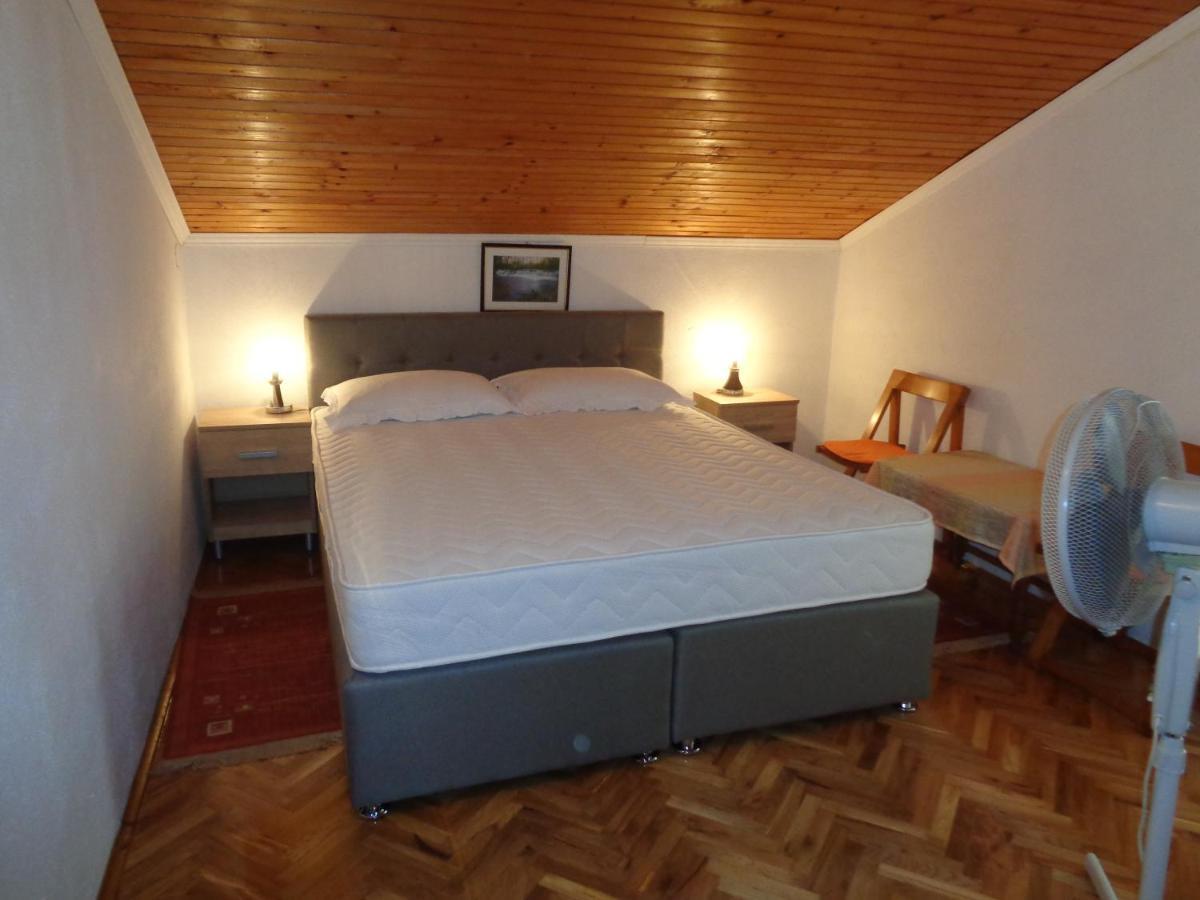 Hotel Pansion Danijela à Rogoznica  Extérieur photo